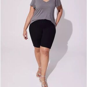 Torrid Black Women’s Stretch Bermuda Shorts
